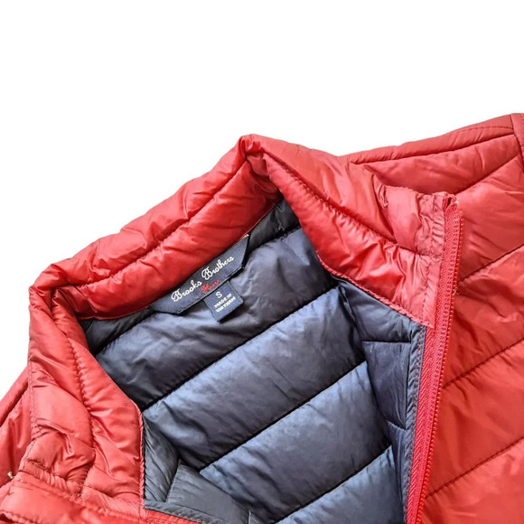 Brooks Brothers Kids Reversible Water Repellent Plaid Red Puffer Jacket - Picture 6 of 8